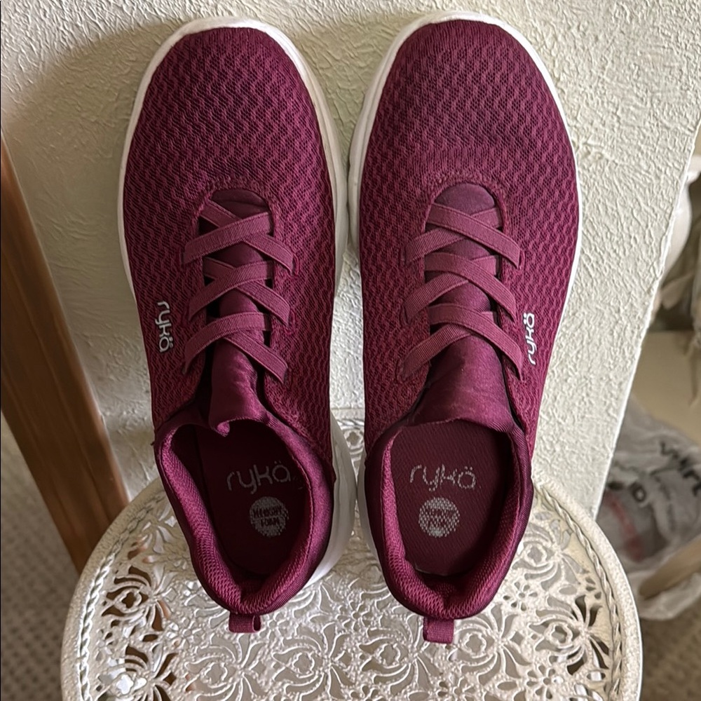 Ryka Women's Burgundy Sneakers 8.5 wide